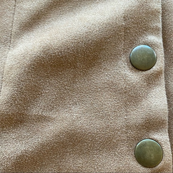 Suede button up mini skirt - Picture 2 of 2